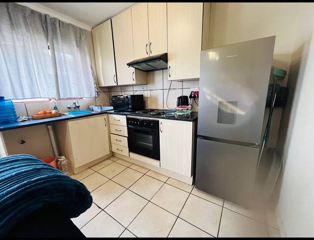 1 BEDROOM APARTMENT TO LET IN SONHEUWEL